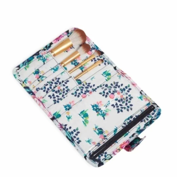 Vera Bradley Handbags - Vera Bradley Blue And Pink Floral ZipIn Brush Case Signature Cotton Garden Grove